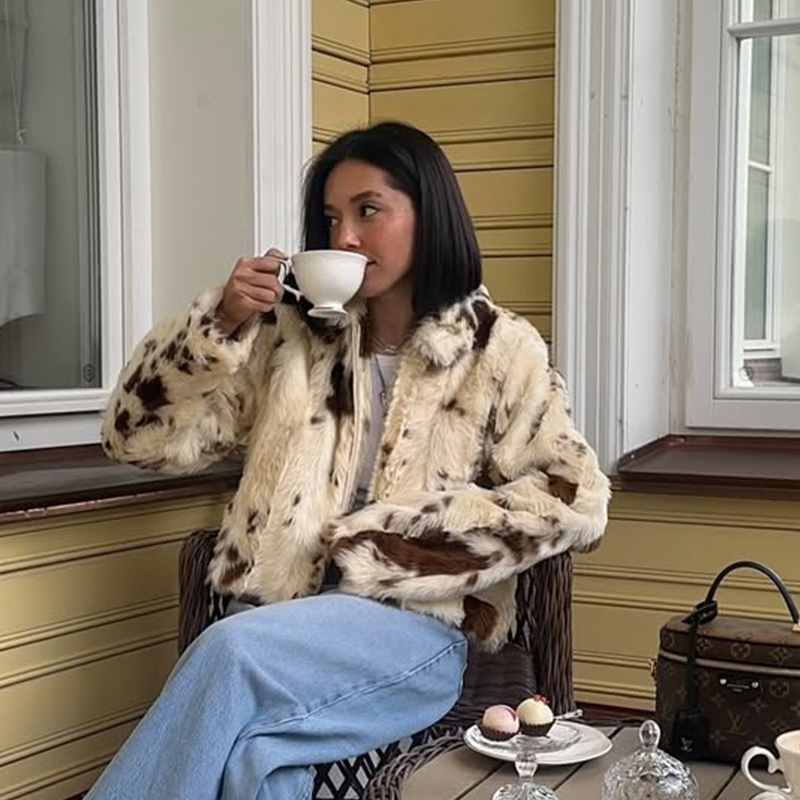 Schicker Street-Style Kuhfell- – Streetwear Brands 2026 Bewertung und Preis